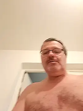 mike9473 online show from December 2025 06:57:02 PM