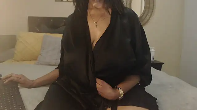 Snapshot of Creamyass22 chatting on May 2026 04:03:01 PM Creamyass22 online show from May 2026 04:03:01 PM