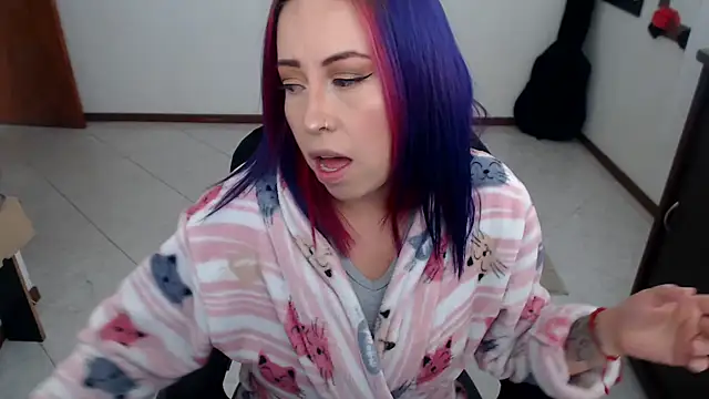 charlottezoe15 online show from February 2026 05:31:01 PM