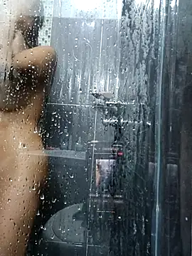 LunaZambrano online show from October 2025 03:29:01 PM