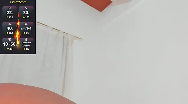 Snapshot of santi_brown chatting on March 2025 12:40:02 AM santi brown online show from March 2025 12:40:02 AM