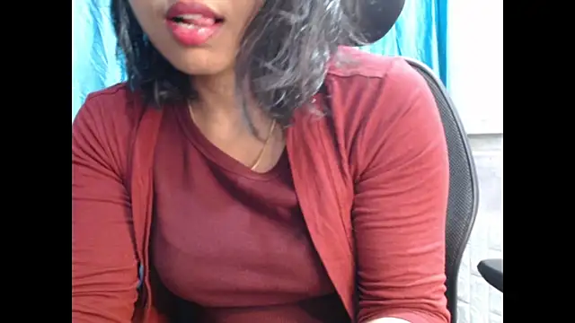 CuteRhea69 online show from November 2025 03:28:02 PM