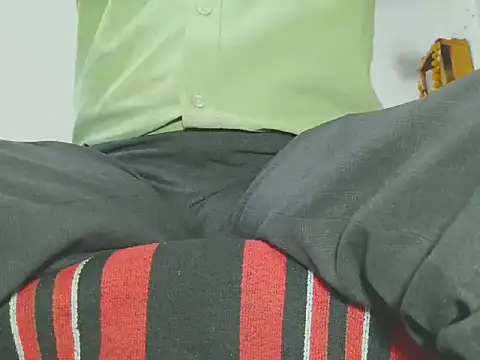 manan28 online show from November 2025 09:19:01 AM