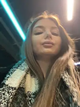 KrisMagnoly online show from December 2024 04:30:02 PM