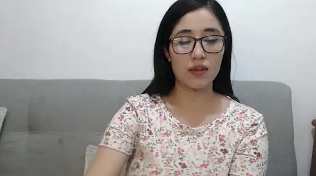 YummymeowW online show from January 2025 04:23:02 AM