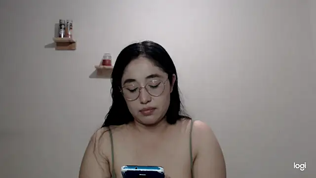 YummymeowW online show from October 2025 03:45:02 AM