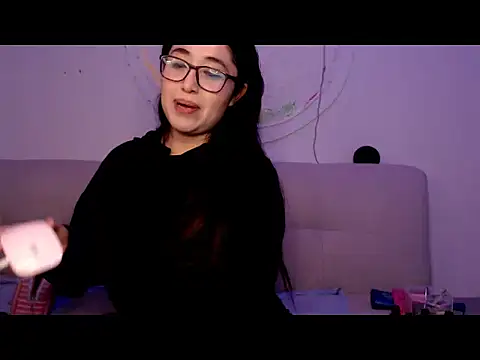 YummymeowW online show from January 2026 04:01:01 PM