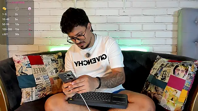 DaviidEvans  online show from November 2025 02:31:02 PM