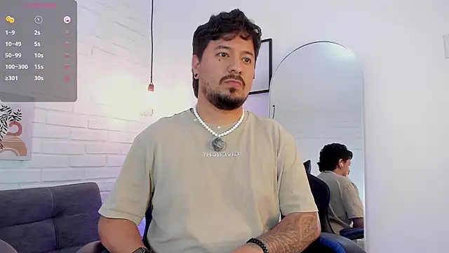 DaviidEvans  online show from December 2025 01:08:01 PM