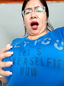   valentina18 online show from January 2025 01:09:02 PM