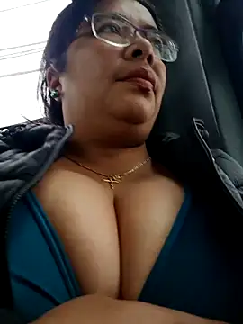   valentina18 online show from March 2025 04:24:01 PM