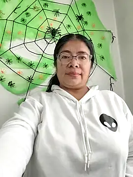   valentina18 online show from October 2025 01:08:02 PM