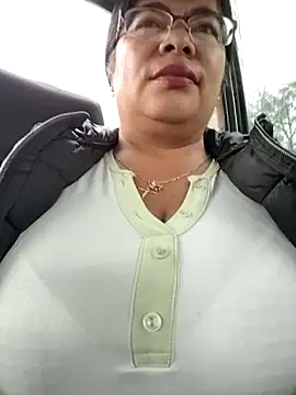   valentina18 online show from October 2025 12:28:01 PM