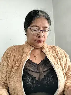   valentina18 online show from December 2025 01:17:01 PM