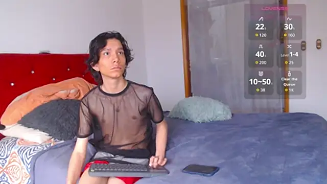 LAICK 01 online show from November 2025 10:25:02 PM