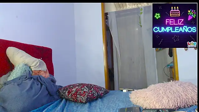 Snapshot of LAICK_01 chatting on May 2026 04:40:01 AM LAICK 01 online show from May 2026 04:40:01 AM