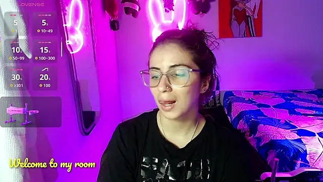 Snapshot of valentina_angel chatting on June 2026 01:23:02 AM valentina angel online show from June 2026 01:23:02 AM