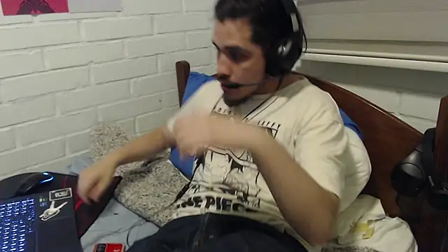 hung weeb online show from December 2024 03:43:01 AM