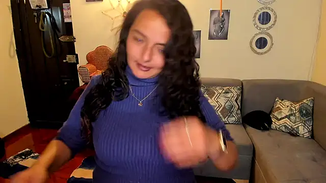 emma luxy online show from March 2025 01:12:01 AM