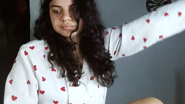 Nikkykora15 online show from May 2026 01:34:01 AM