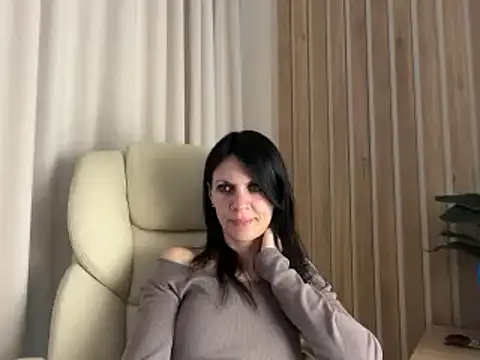 Snapshot of InjaAtHome chatting on May 2026 05:43:01 PM InjaAtHome online show from May 2026 05:43:01 PM
