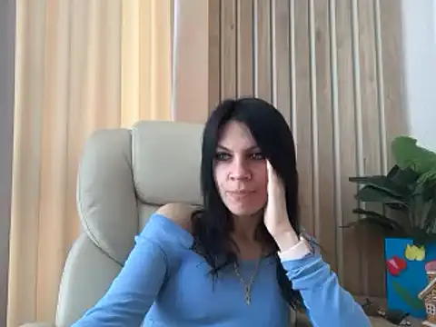 Snapshot of InjaAtHome chatting on May 2026 05:25:01 AM InjaAtHome online show from May 2026 05:25:01 AM