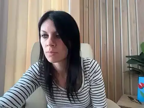 Snapshot of InjaAtHome chatting on May 2026 06:30:01 AM InjaAtHome online show from May 2026 06:30:01 AM