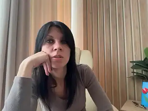 Snapshot of InjaAtHome chatting on May 2026 02:04:01 PM InjaAtHome online show from May 2026 02:04:01 PM