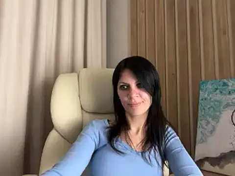 Snapshot of InjaAtHome chatting on July 2026 08:00:02 PM InjaAtHome online show from July 2026 08:00:02 PM