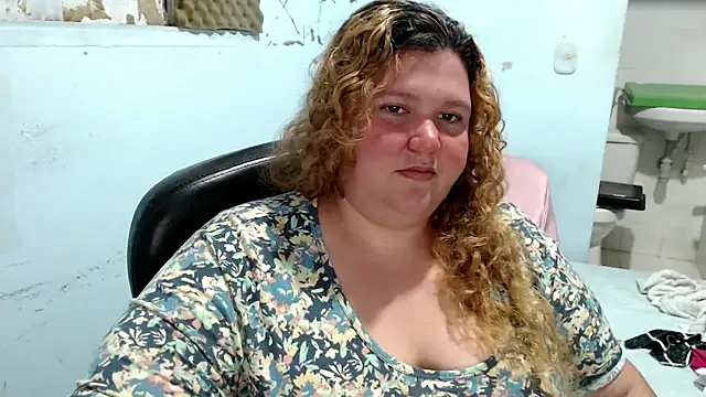 Snapshot of squirt322bbw chatting on June 2026 06:34:01 PM squirt322bbw online show from June 2026 06:34:01 PM
