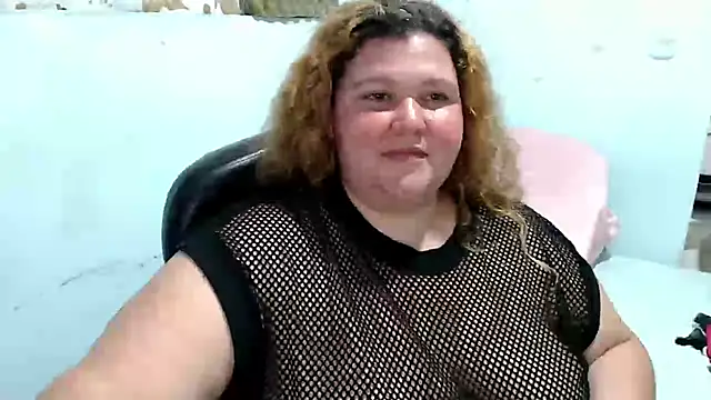 Snapshot of squirt322bbw chatting on June 2026 04:04:01 AM squirt322bbw online show from June 2026 04:04:01 AM