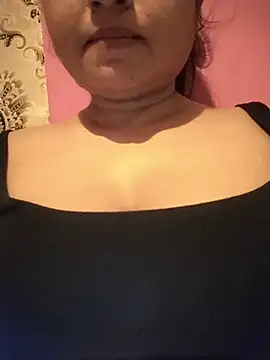 soniya cute online show from August 2026 06:33:02 PM