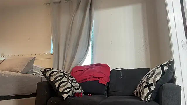 Snapshot of daddyminor7 chatting on October 2025 01:06:01 AM daddyminor7 online show from October 2025 01:06:01 AM