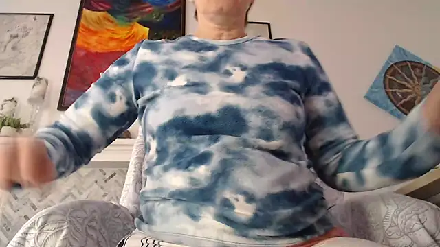 Snapshot of AuroraWillows chatting on February 2026 07:45:01 PM AuroraWillows online show from February 2026 07:45:01 PM