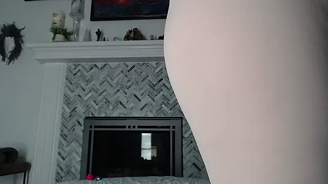 Snapshot of AuroraWillows chatting on February 2026 07:25:01 AM AuroraWillows online show from February 2026 07:25:01 AM