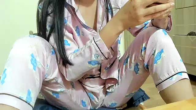 Snapshot of Beauty_Asian_Tina chatting on February 2025 06:34:02 PM Beauty Asian Tina online show from February 2025 06:34:02 PM