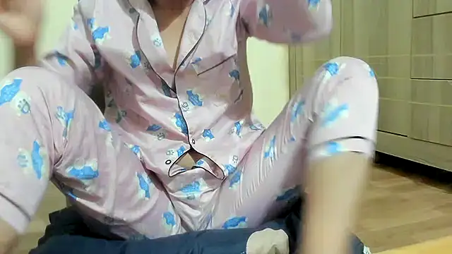 Snapshot of Beauty_Asian_Tina chatting on February 2025 11:58:01 AM Beauty Asian Tina online show from February 2025 11:58:01 AM