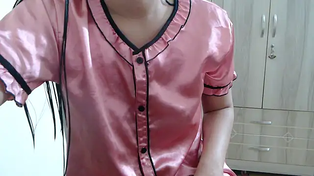 Snapshot of Beauty_Asian_Tina chatting on March 2025 06:43:02 AM Beauty Asian Tina online show from March 2025 06:43:02 AM