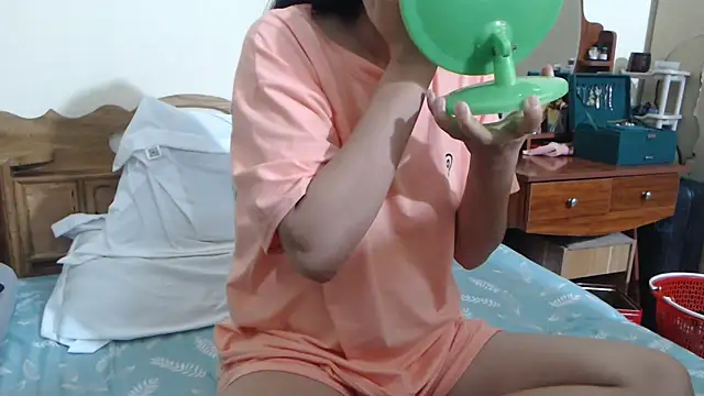 Snapshot of Beauty_Asian_Tina chatting on September 2025 08:54:01 PM Beauty Asian Tina online show from September 2025 08:54:01 PM