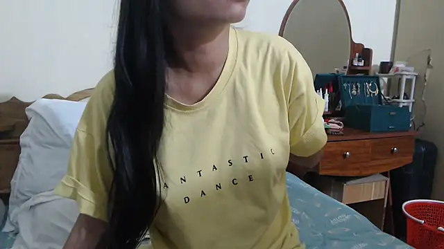 Snapshot of Beauty_Asian_Tina chatting on October 2025 08:29:01 PM Beauty Asian Tina online show from October 2025 08:29:01 PM