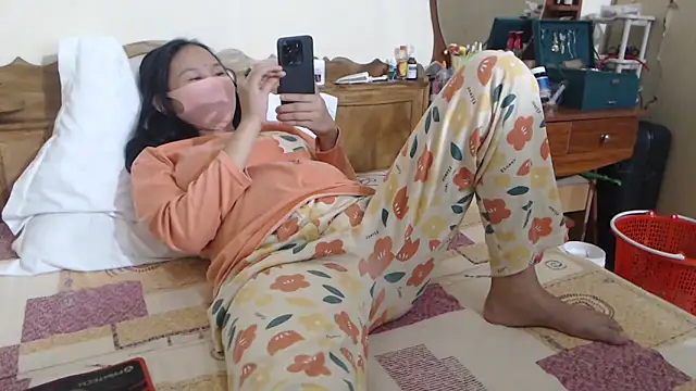 Beauty Asian Tina online show from December 2025 07:37:01 AM