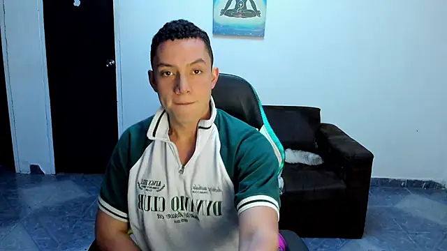 davinalhot online show from May 2026 07:57:01 AM