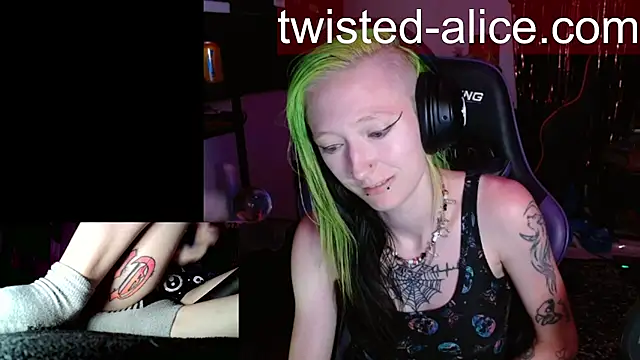 Snapshot of alicewonder09 chatting on July 2026 02:59:02 AM alicewonder09 online show from July 2026 02:59:02 AM