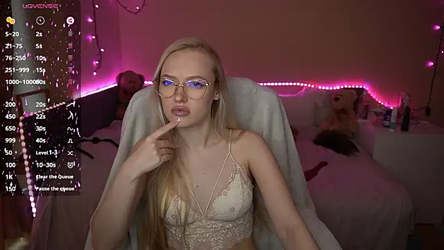 AmandaFiree online show from February 2026 07:13:02 AM