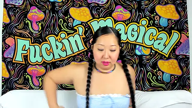 Snapshot of Lexie-Mack chatting on November 2025 05:24:01 PM Lexie-Mack online show from November 2025 05:24:01 PM