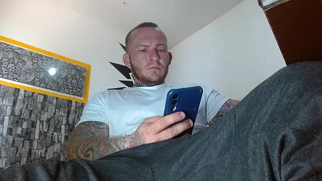 stripnolimits online show from October 2025 04:39:01 PM