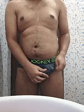 Snapshot of thebrownboi01 chatting on June 2026 03:21:02 AM thebrownboi01 online show from June 2026 03:21:02 AM