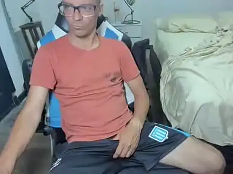 guachin hunk online show from December 2024 03:39:01 AM