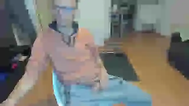 guachin hunk online show from September 2025 04:02:02 AM