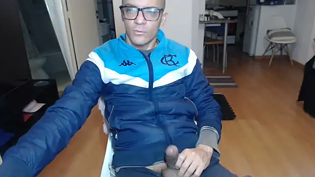Snapshot of guachin_hunk chatting on July 2026 10:56:02 PM guachin hunk online show from July 2026 10:56:02 PM